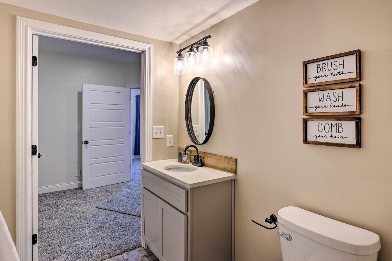 Вилла Chic Williamstown Retreat With Pool And Hot Tub! Экстерьер фото