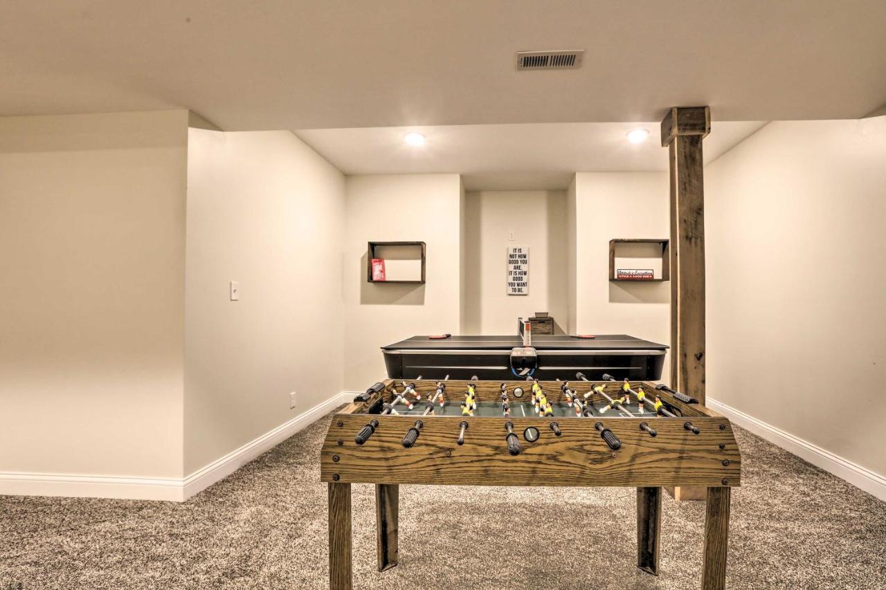 Вилла Chic Williamstown Retreat With Pool And Hot Tub! Экстерьер фото